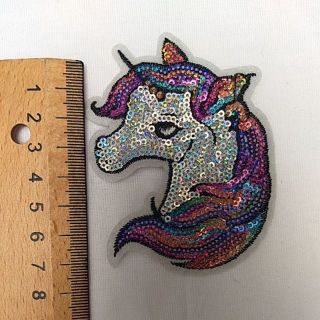 Hình ủi và hình may kim sa