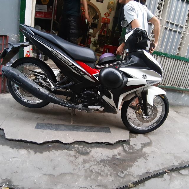 Bánh căm EXCITER đời 150 căm đùm mạ crom full vỏ ruột MAXXIS trước 250 sau 275 gắn zin