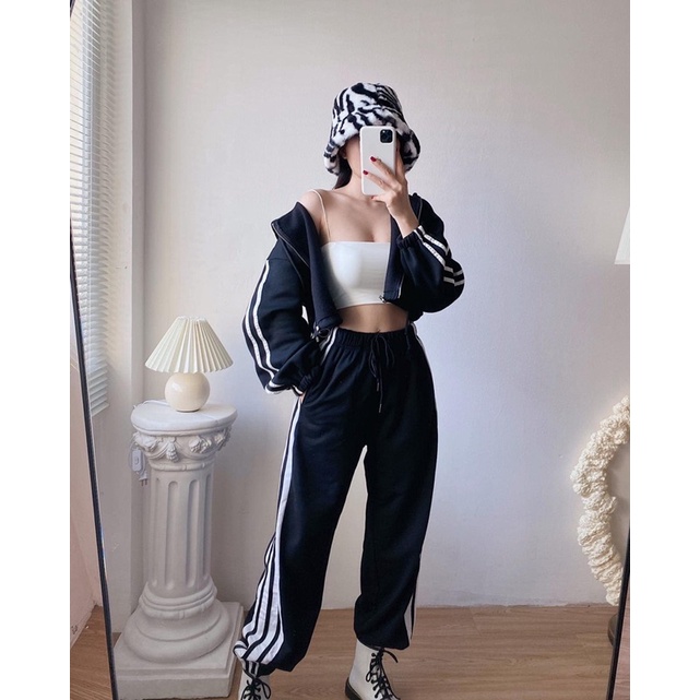 [Có sẵn] [Ảnh thật] Áo khoác croptop tay dài khoá kéo đen