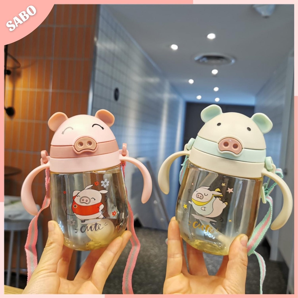 Bình Tập Uống Nước Hình Lợn 350ml Chất Liệu PP An Toàn Cho Bé, Có Tay Cầm Và Dây Đeo Tiện Lợi