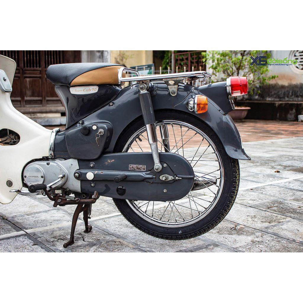 -  Tem xe honda cub 80, 78 ( tem bình xăng)