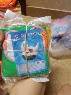 Phao bơi thiên nga cho bé