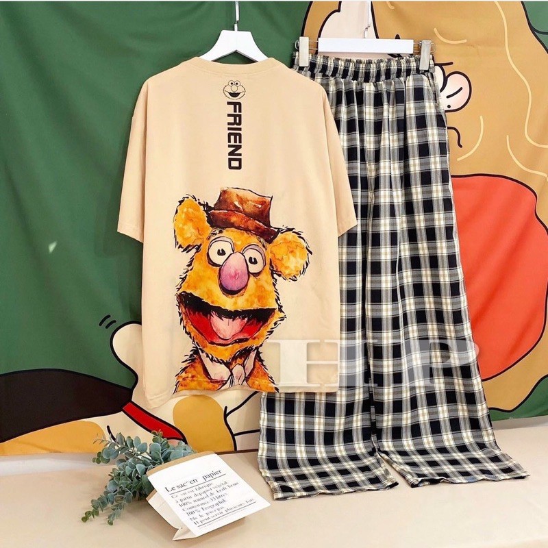 Sét áo gấu vàng chữ dọc + quần kẻ màu TH6