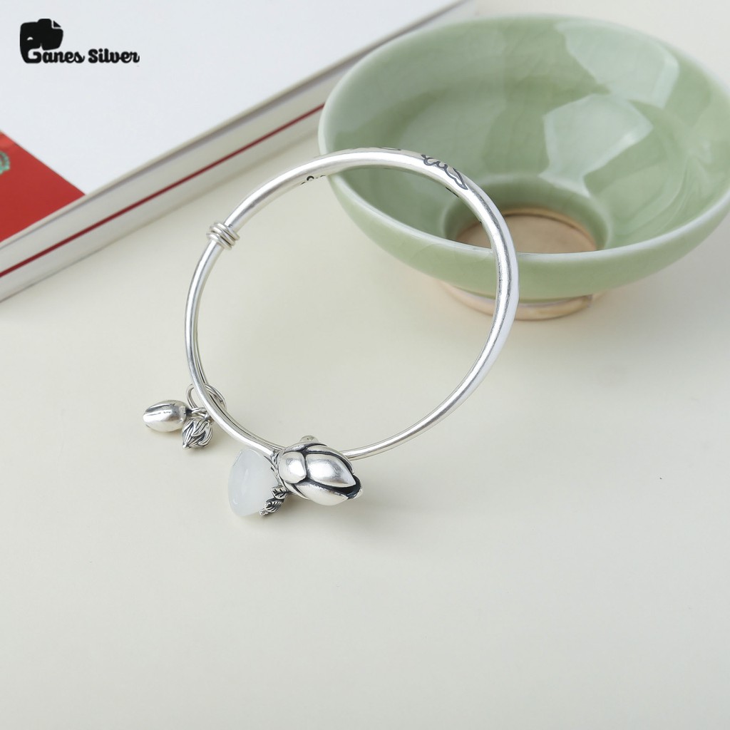 Kiềng tay bạc nữ Ganes Silver hoa sen charm đài chất liệu bạc thái