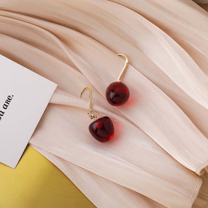 Bông Tai Kim Cương Hình Trái Cherry Xinh Xắn