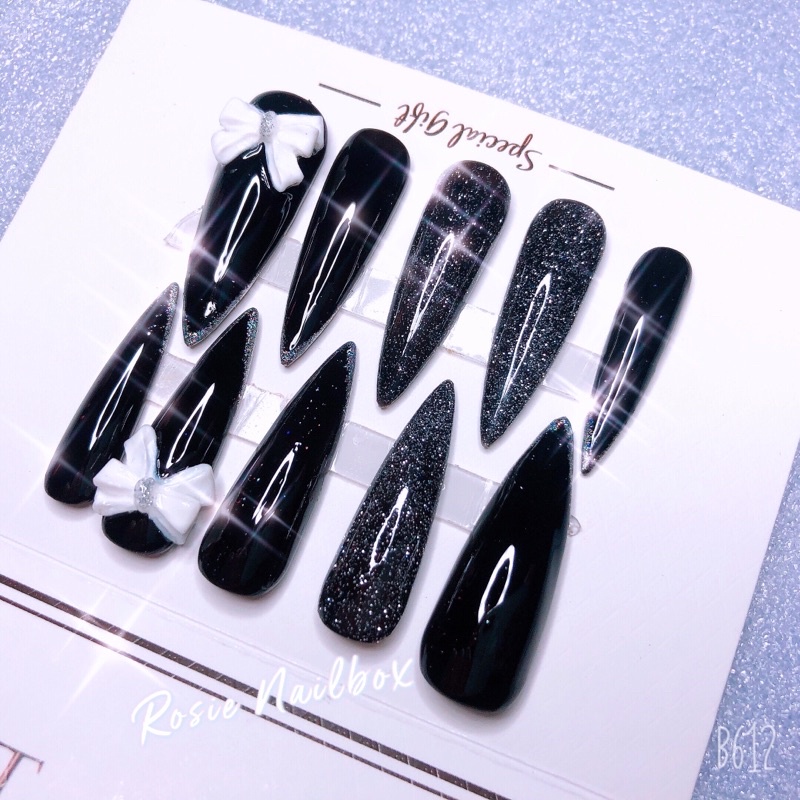 Nail Box Móng úp Màu đen mix Nhũ Flash siêu sáng sang chảnh trắng da