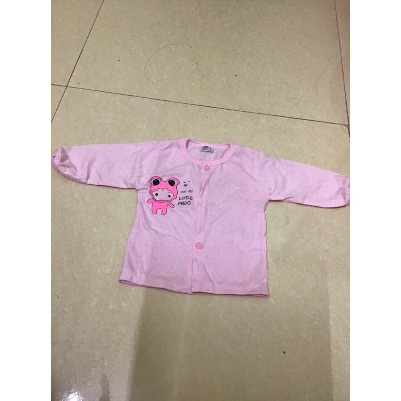 Thanh lí 1 áo dai sơ sinh, khuy lệch và khuy giữa màu hồng