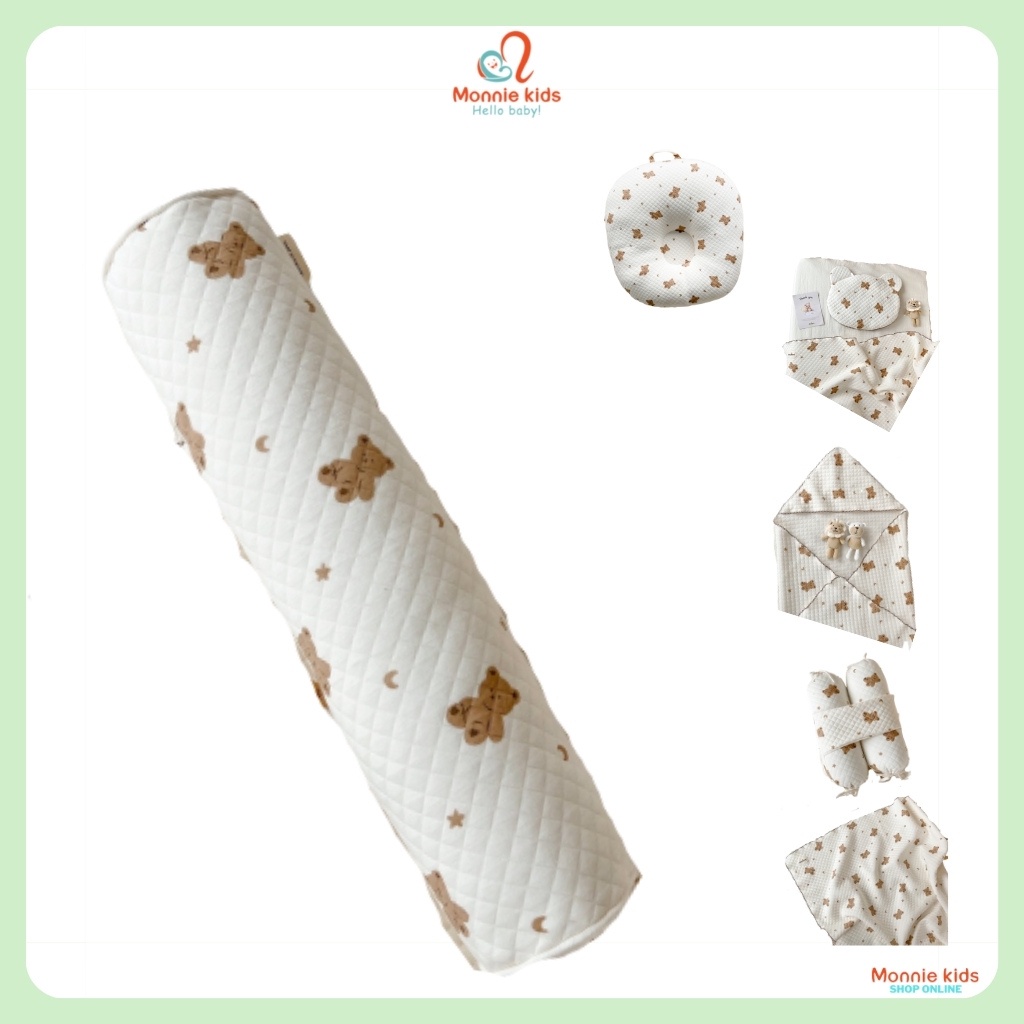 Gối ôm lụa cotton hình gấu cho bé Mochee, gối ôm họa tiết mềm mại cho trẻ - Monnie Kids
