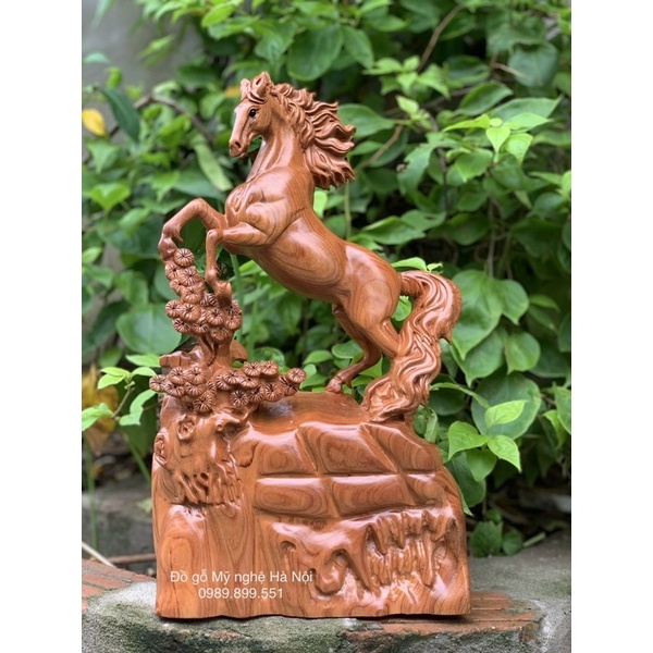 Tượng con ngựa gỗ hương cao 40 cm