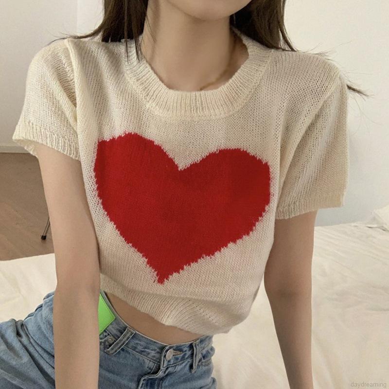 Áo croptop dệt kim tay ngắn hoạ tiết trái tim xinh xắn