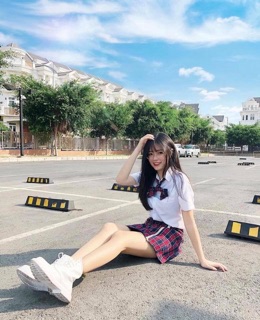 Set áo SM trắng mix cv caro