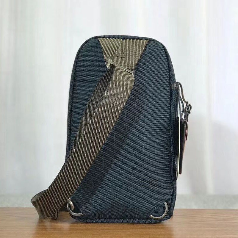 Tumi Túi tumi alpha bravo smith Địu Túi Đeo Cơ Thể tumi222402