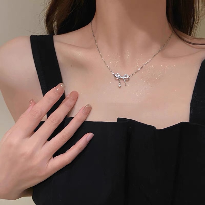 Vòng cổ Mặt Hình Nơ Đính Kim Cương Thời Trang Hàn Quốc Cho Nữ