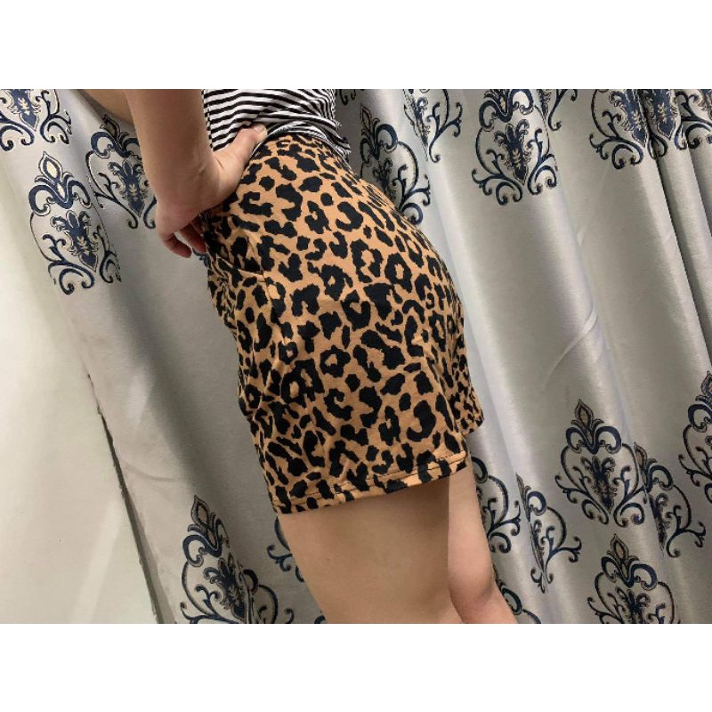 Quần short lửng nữ nam unisex chất thun Cotton 4 chiều co giãn thoải mái, thấm hút mồ hôi tốt
