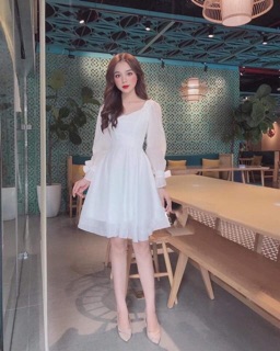 Váy trắng xoè công chúa