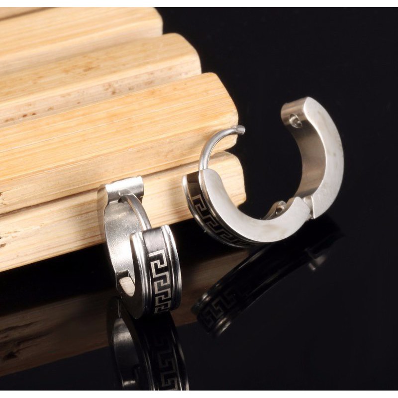 Bông Tai Nam Nữ Unisex Khuyên Tròn Hoa Văn Titan Không Đen TT 0690 - 1 cặp