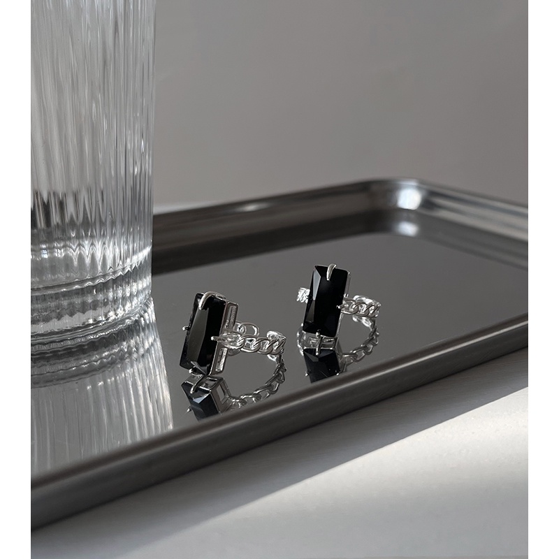 Nhẫn Pha Lê Đen Thiết Kế Sang Trọng Có Thể Điều Chỉnh Được