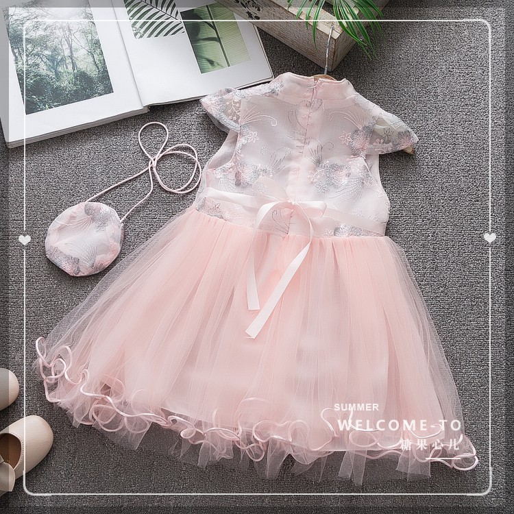 Váy công chúa cổ tàu thêu hoa dành cho bé gái 14-32kg DCC02