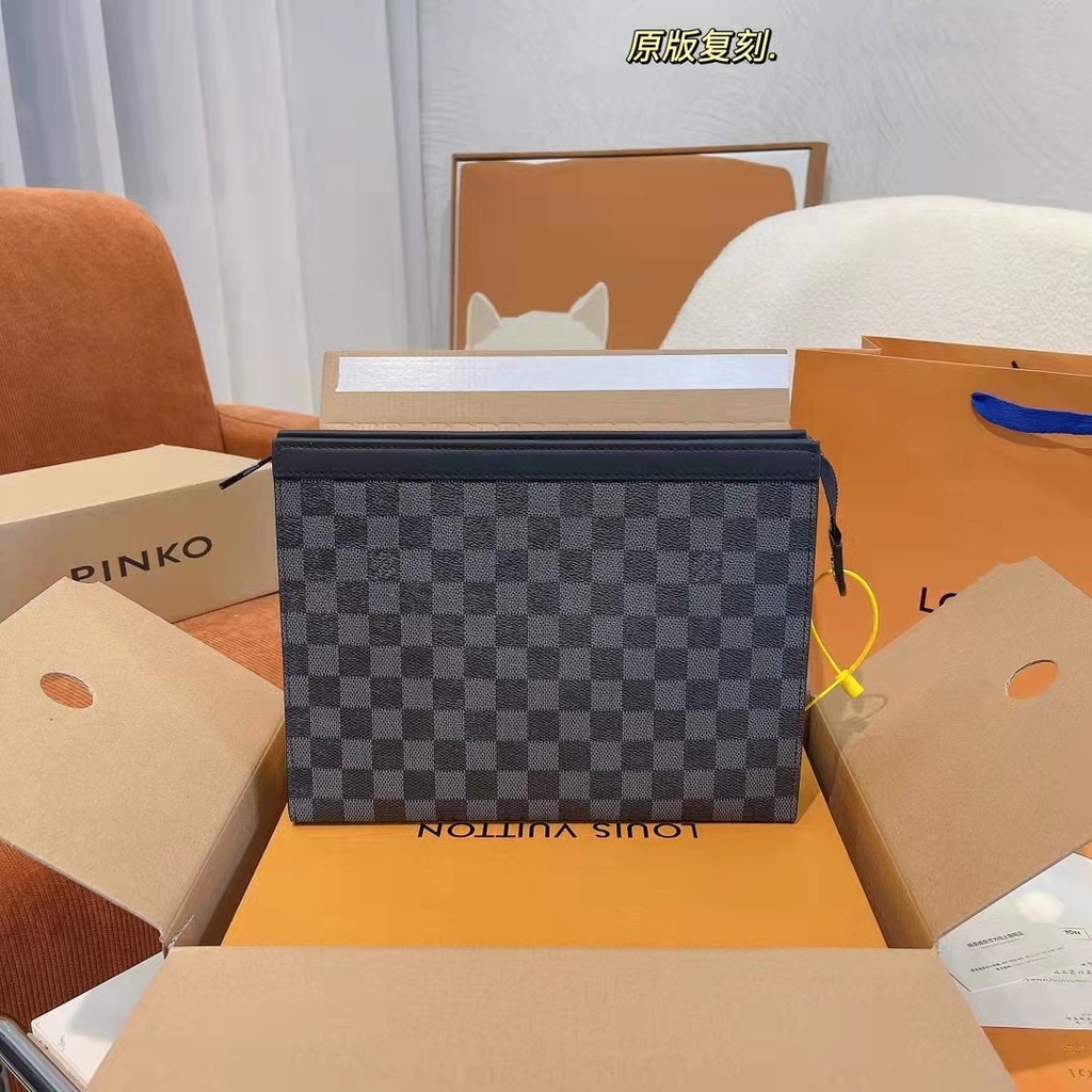 Clutch cầm tay hoạ tiết hoa