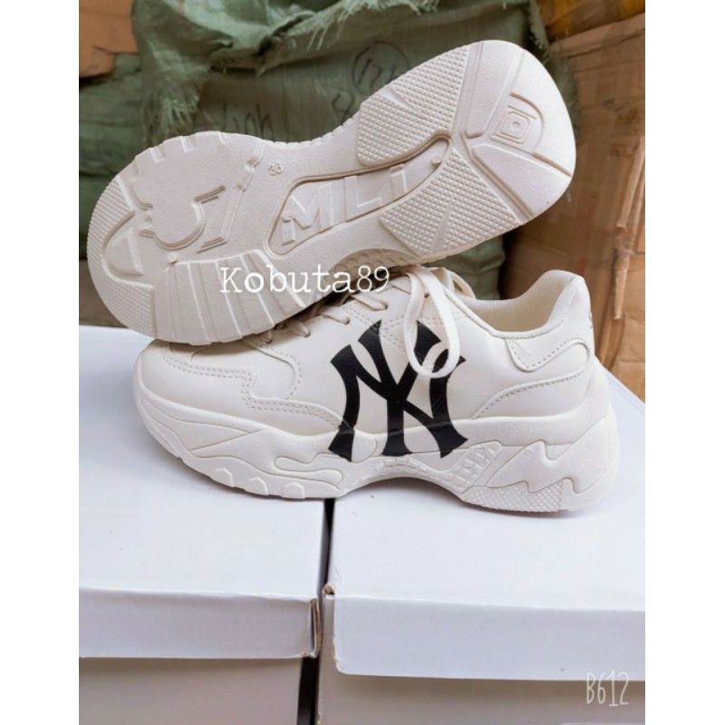 [Mã FAGREEN245 giảm 10% tối đa 30k đơn từ 99k] Giầy thể Thao Nữ NY Đế ML siêu hot | BigBuy360 - bigbuy360.vn