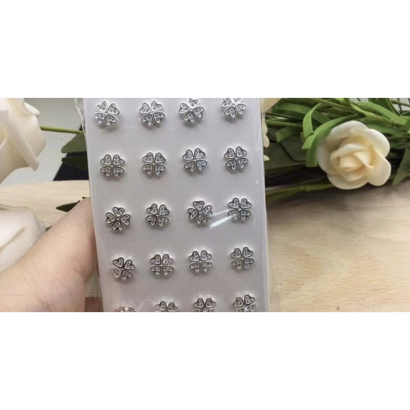 Khuyên tai cỏ 3-4 lá đính đá nhân tạo bạc ta