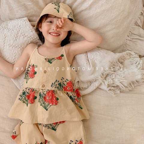 Bộ áo hai dây + quần short + mũ in hoa thời trang mùa hè cho bé gái