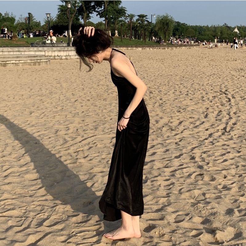 Đầm hai dây chất liệu satin dành cho nữ