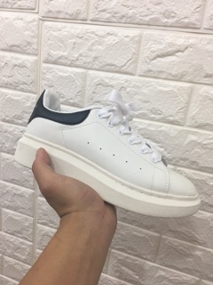Sneaker mcqueen trắng