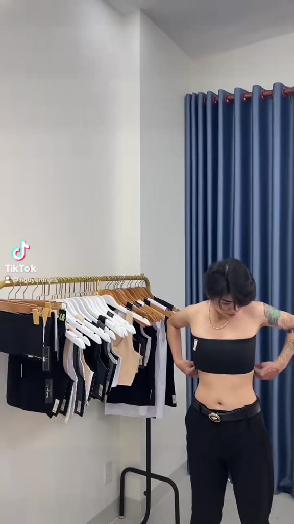 Bản nịt ngực không viền Nguyễn Nguyên | BigBuy360 - bigbuy360.vn