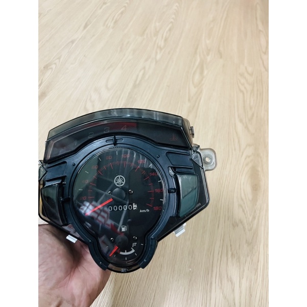 Đồng hồ lc 135 v7 báo 4 số