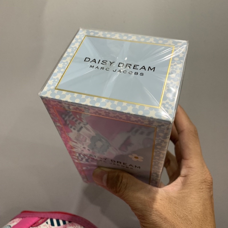 Nước hoa marc jacobs daisy dream 100ml (mẫu mới, nắp trơn)