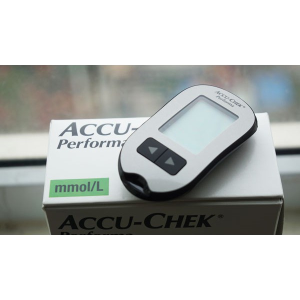 ✅ [TRỌN BỘ] Máy Đo Đường Huyết Accu Chek Performa (50 Que, 5 Kim, Tặng Cồn) (AccuChek - Accu-Chek) - VT0035