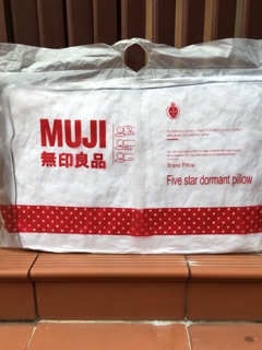 Ruột Gối MUJI NHẬP KHẨU HÚT CHÂN KHÔNG Nhập Khẩu (2 chiếc)