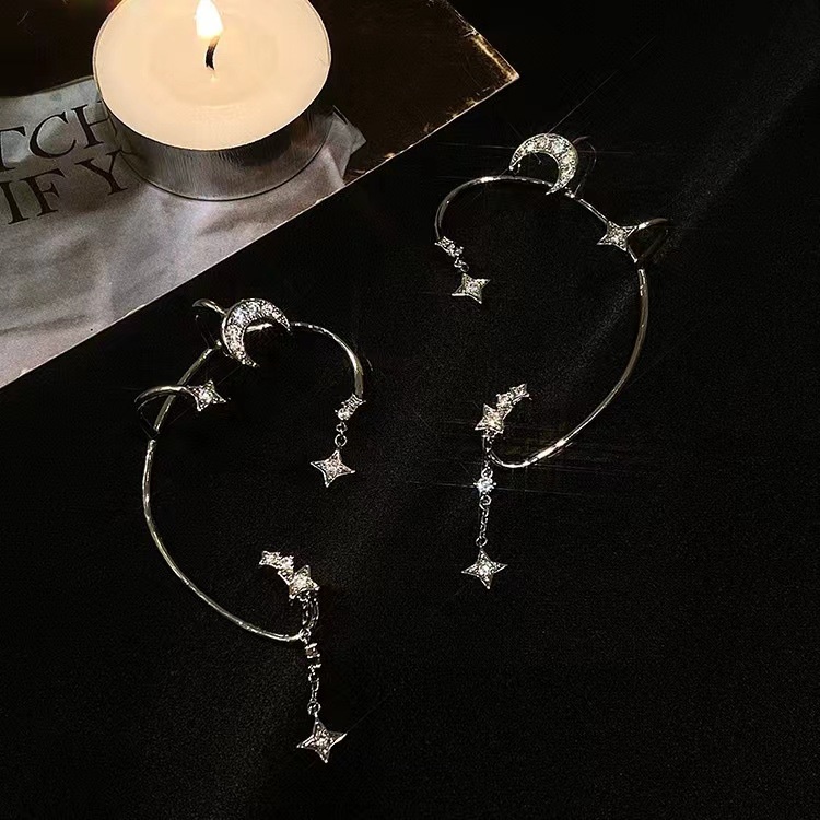 Khuyên Kẹp Vành Tai Mạ Bạc Hình Trăng Sao Đính Đá Zircon Lấp Lánh Thời Trang Cho Nữ