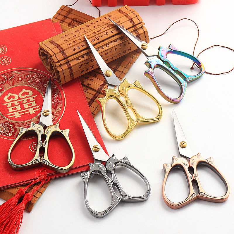 Bán nóng Thép không gỉ Retro vàng Kéo nhỏ Vật tư may và phụ kiện Kéo vải Zig Zag Kéo cắt thủ công sắc nét