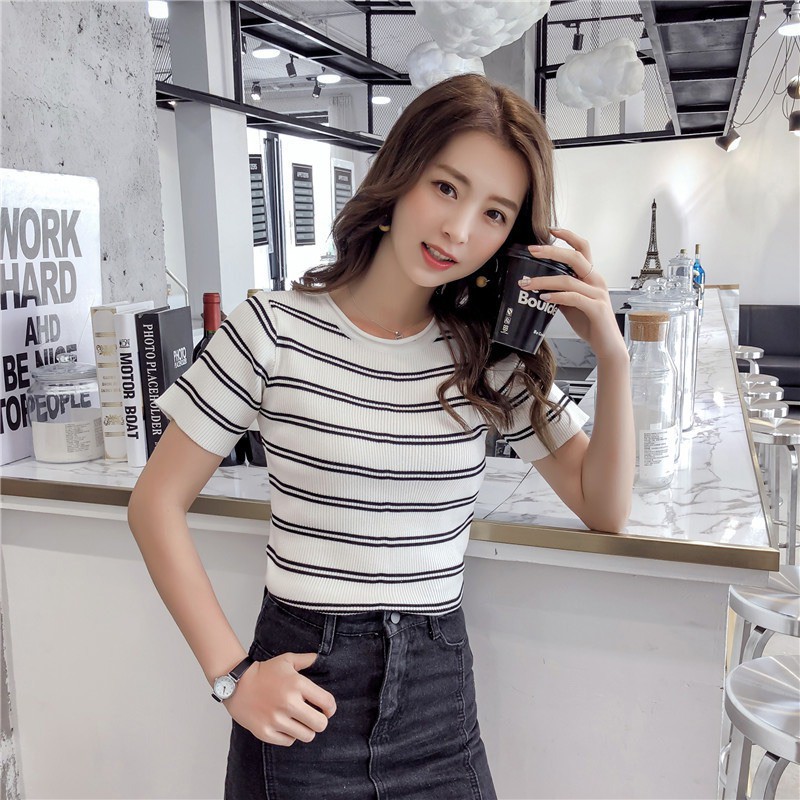 Áo Croptop dệt kim thiết kế ôm sát quyến rũ