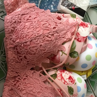 Combo 3 áo lót của c Phạm Hiền