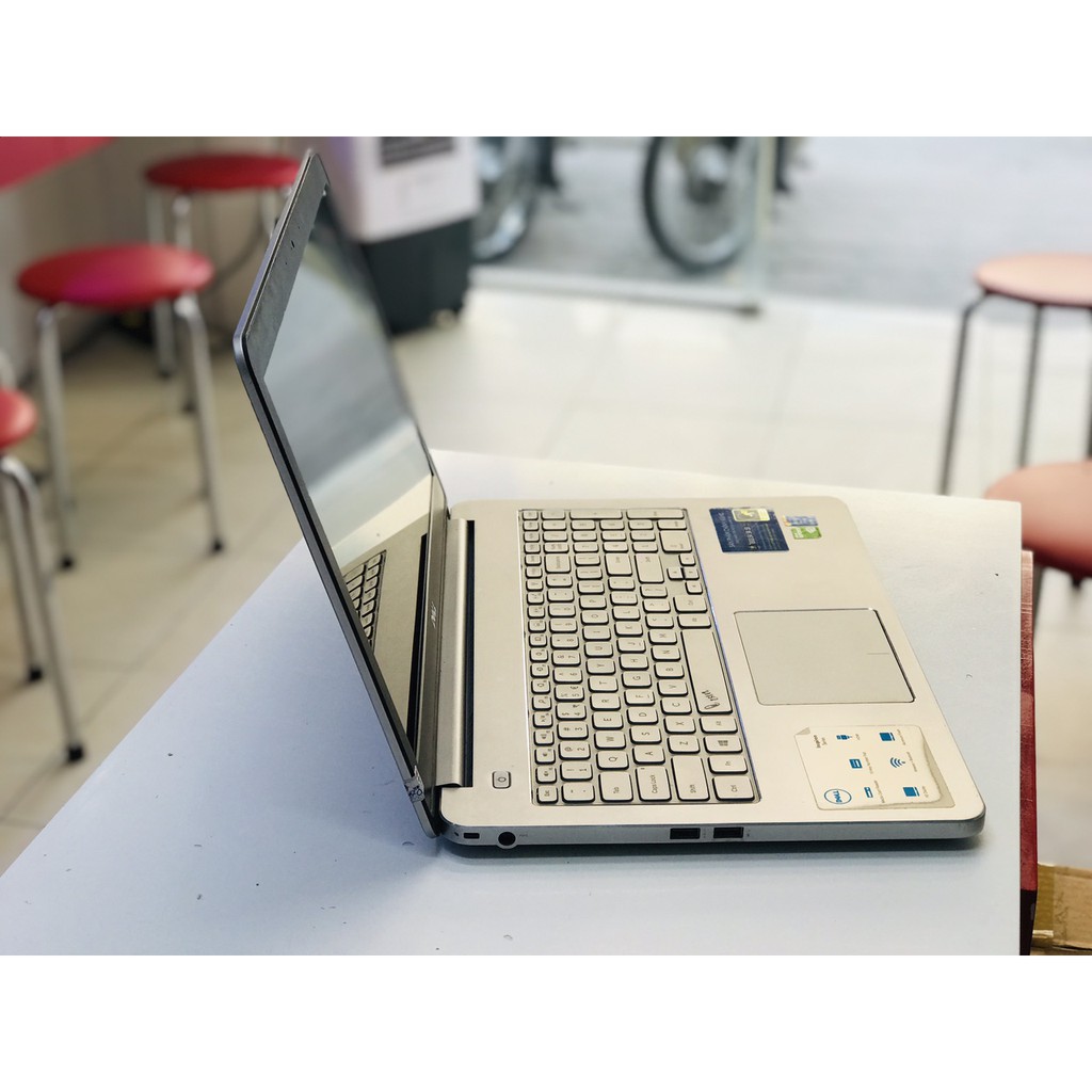 Siêu Phẩm Quá Đẹp Dell N7537 Core i5-4210U,VGA GT 750M- 2G laptop cũ chơi game cơ bản | BigBuy360 - bigbuy360.vn
