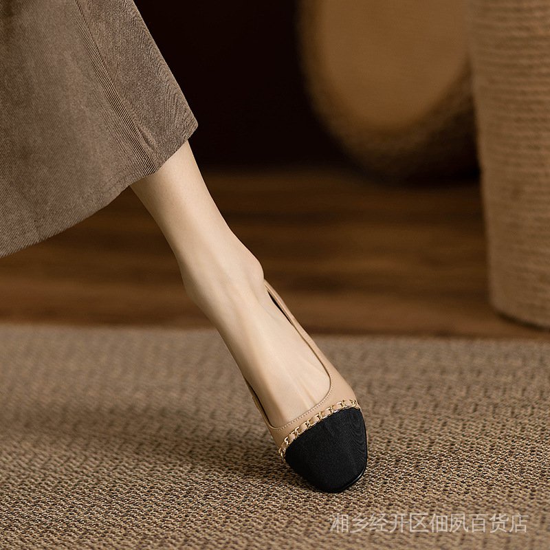 Xiaoxiang Giày Cao Gót Mũi Vuông Phối Dây Xích Thời Trang Mùa Xuân 2022 Mới Cho Nữ GSBR