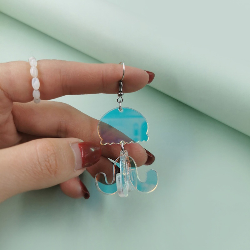 Khuyên tai kẹp điều chỉnh trong suốt hologram Leous Amelie Accesories hình con sứa Blue Ocean Jellyfish