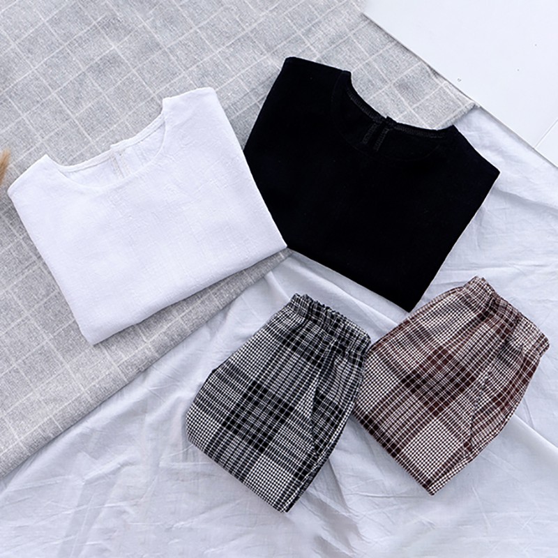 Set áo tay ngắn và quần short caro cho bé 4.9