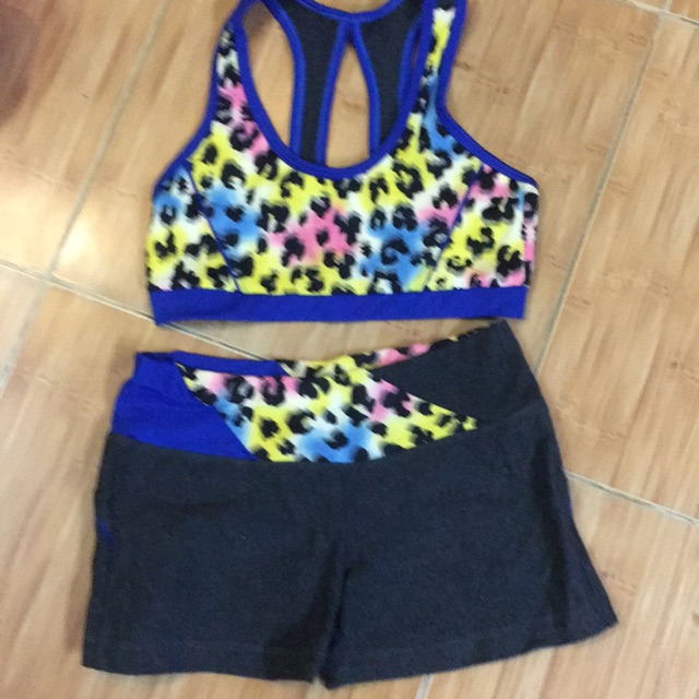 Đồ bơi linh đang