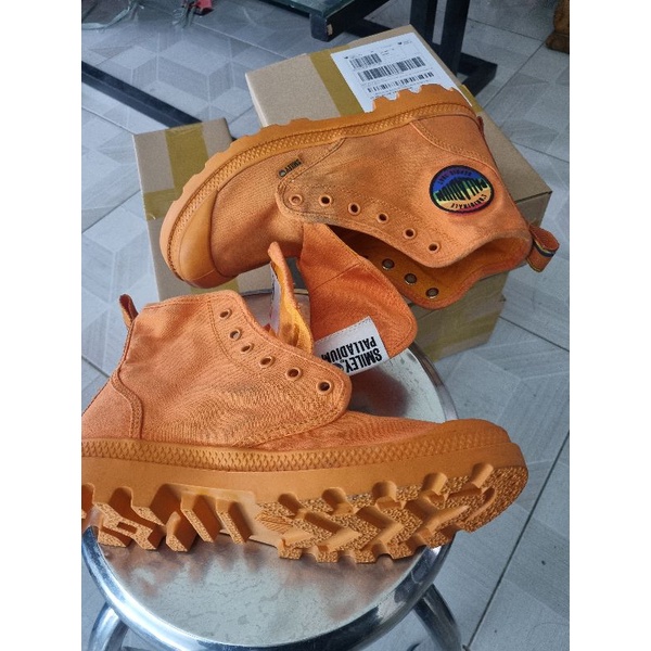 Giày palladium smiley size 40