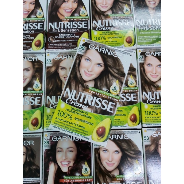 Nhuộm tóc Garnier Nutrisse Crem với thành phần từ bơ giúp tóc bóng mượt, không làm khô tóc, an toàn