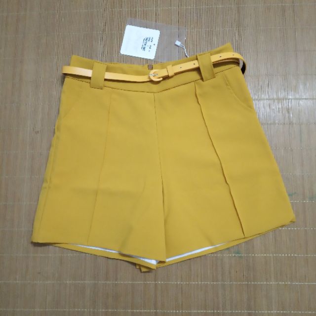 Nhập WAPCK111 giảm 25k đơn từ 200k - QUẦN SHORT NỮ CẠP CAO KÈM BELT