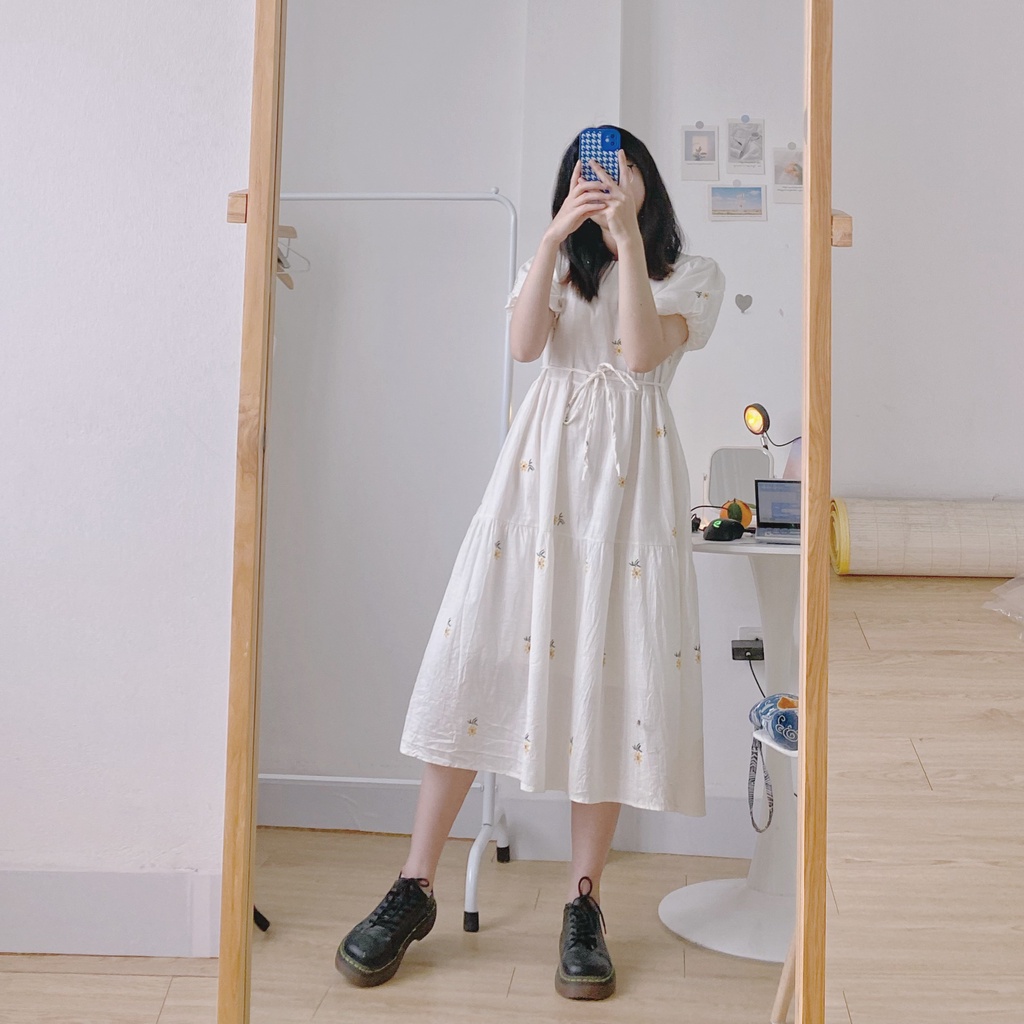 Váy hoa nhí tay phồng, đầm hoa trắng dài vintage có dây buộc eo  - V61
