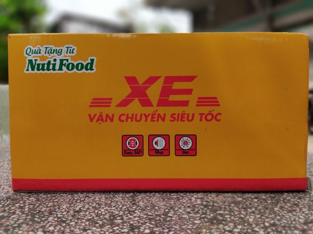 Xe vận chuyển siêu tốc nhạc đèn lấp lánh