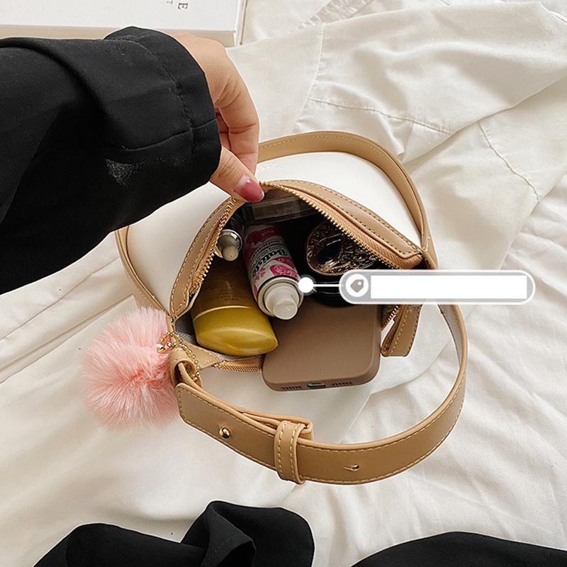 Túi IELGY đeo chéo bằng lông nhung dễ phối đồ thời trang cho bạn gái