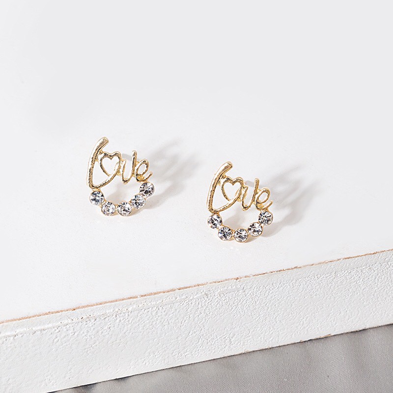 Bông Tai Nữ Chữ LOVE Sang Chảnh, Khuyên tai Nữ Lấp Lánh