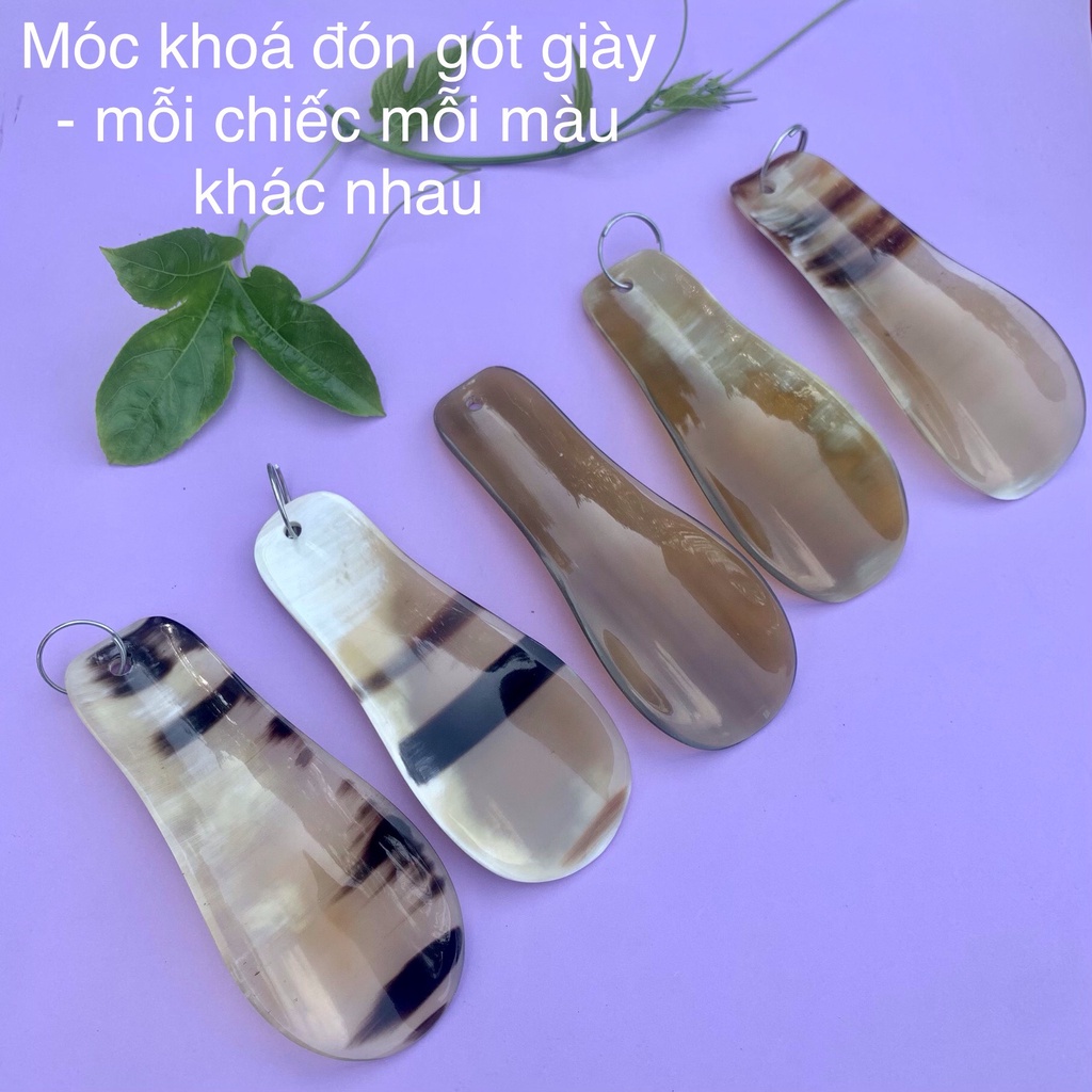 Combo móc treo chìa khóa đón gót giày và lược sừng mini  (OTH021) - HAHANCO